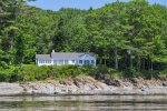 Camden Casa - Set on the north shore of town with open views of Penobscot Bay